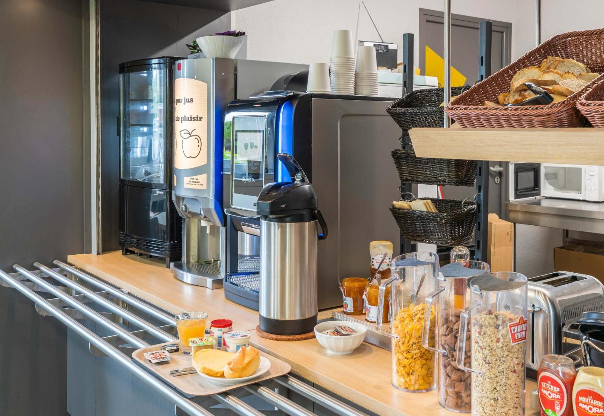B&B Hotel Troyes Saint-Parres-Aux-Tertres 外观 照片