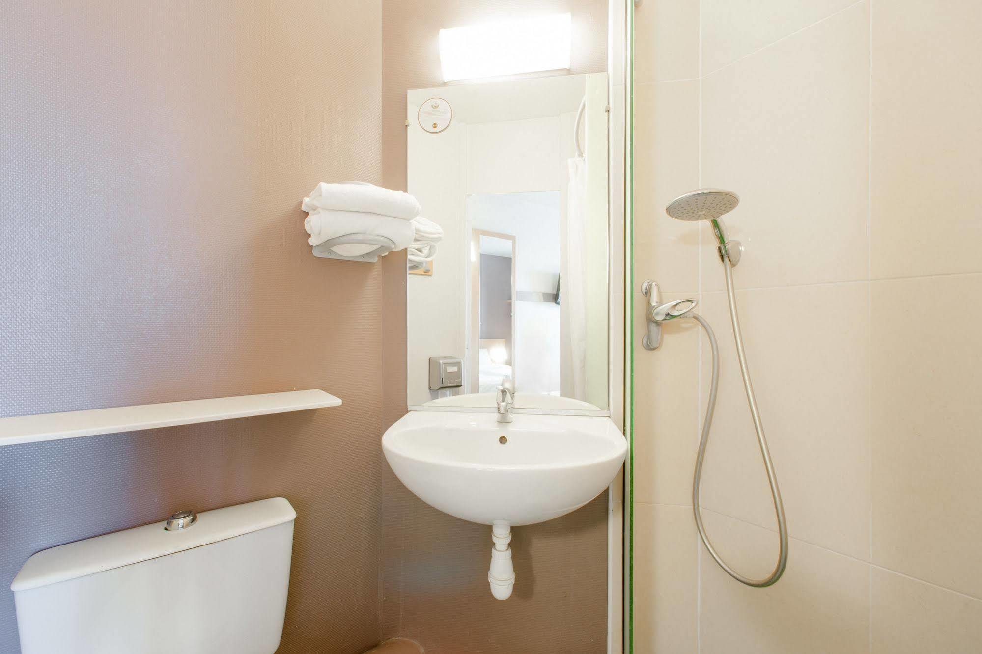 B&B Hotel Troyes Saint-Parres-Aux-Tertres 外观 照片